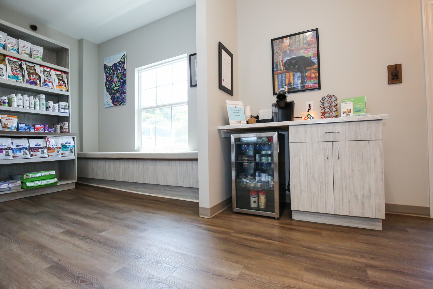 Lobby - Cat Side & Refreshment Station